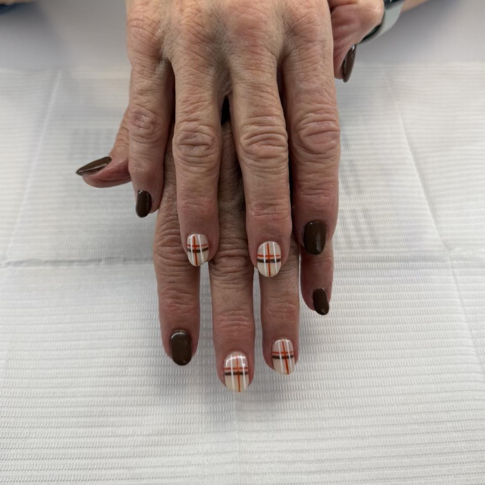 Custom nail art by Jaide
