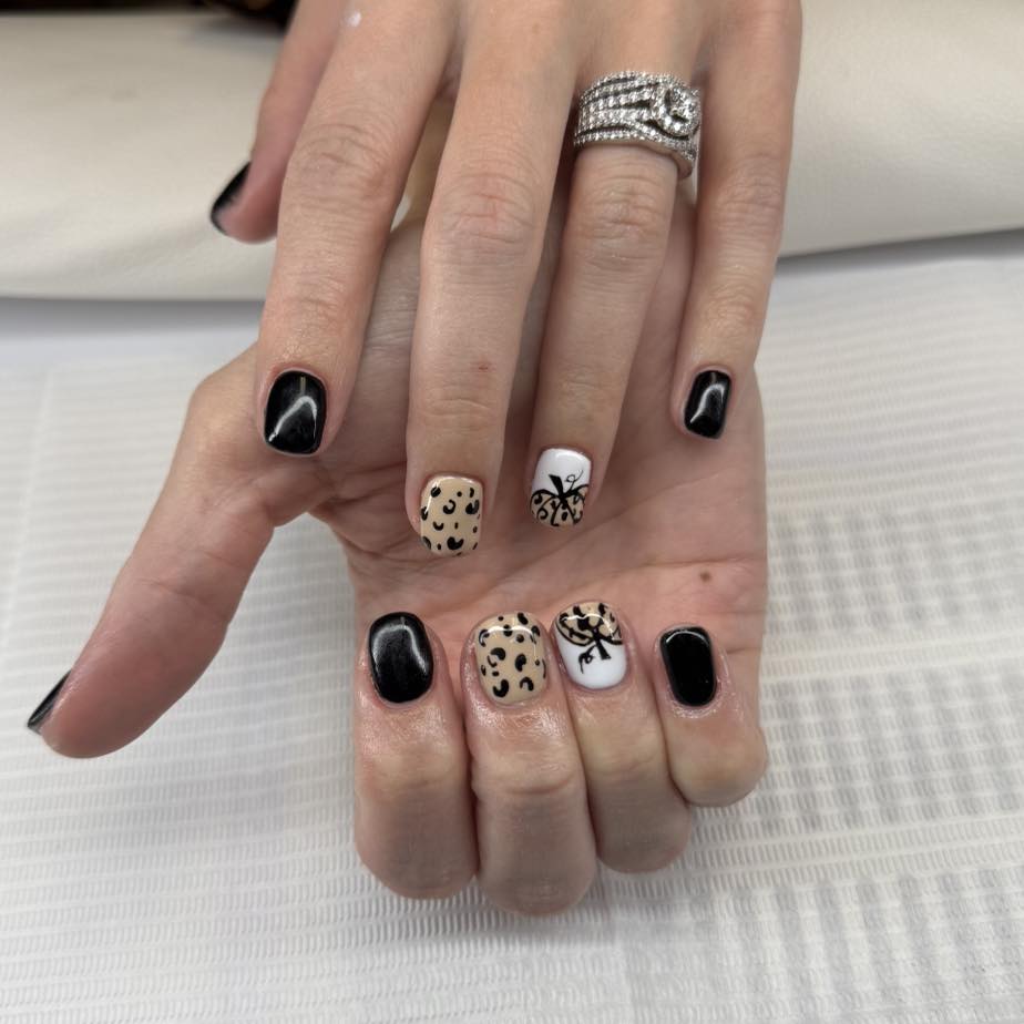 Custom nail art by Jaide