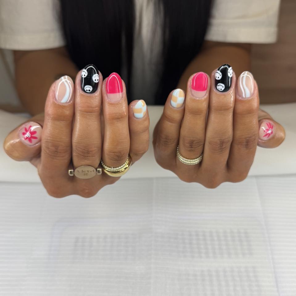 Custom nail art by Jaide