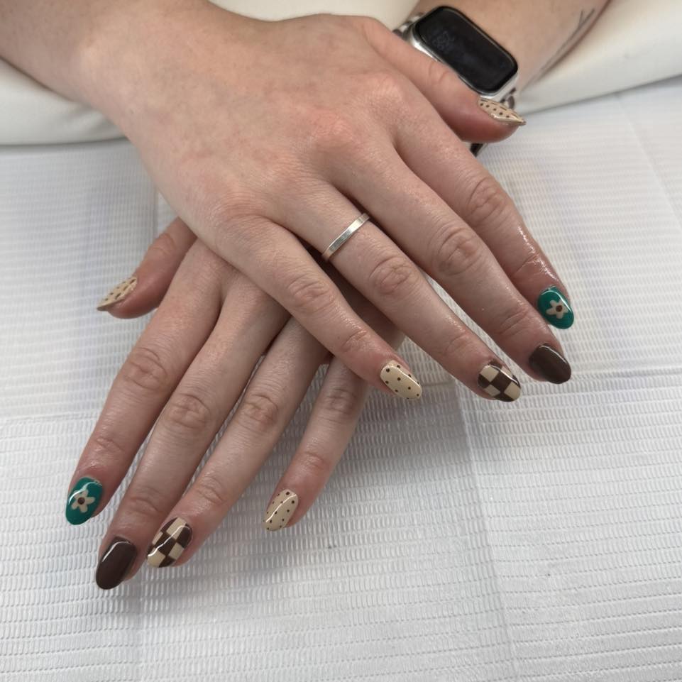 Custom nail art by Jaide